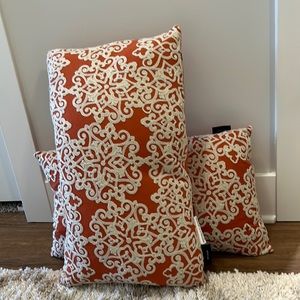 2-14x24 pillows